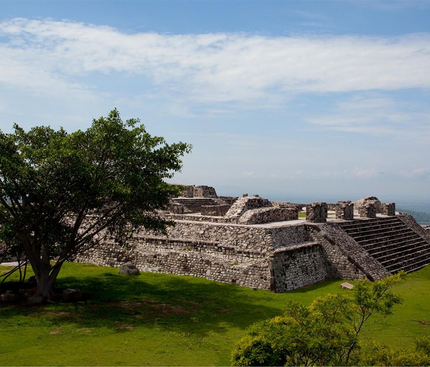 Zona arqueológica Xochicalco y cañón Amanalco